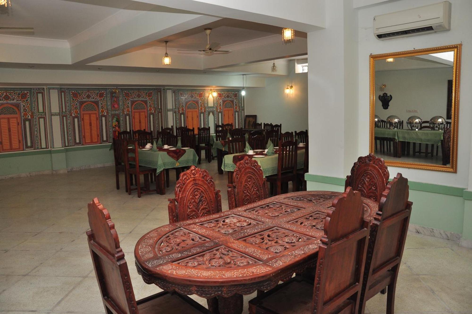Rani Mahal Hotel Divisione di Divisione di Jaipur Esterno foto