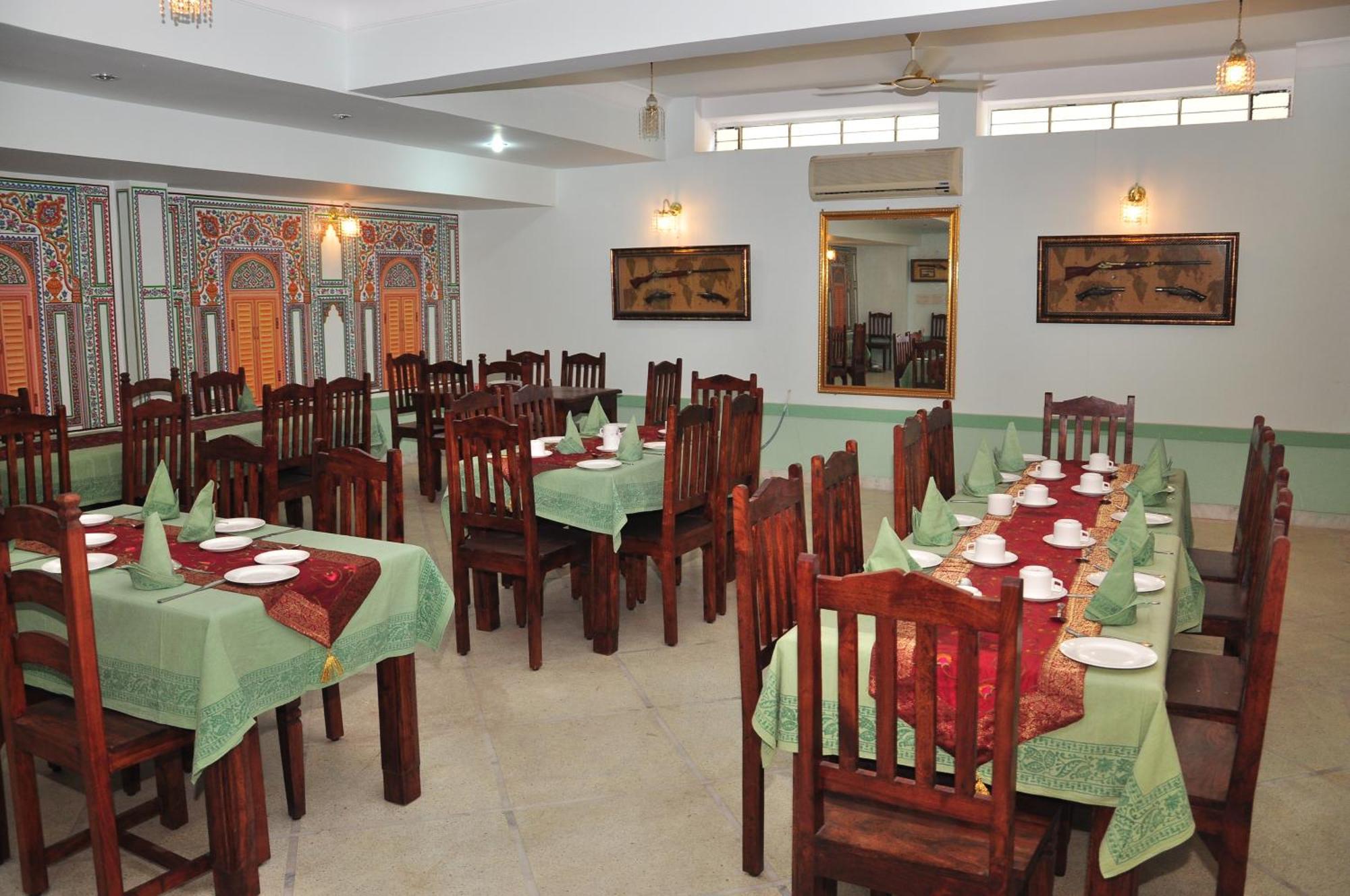 Rani Mahal Hotel Divisione di Divisione di Jaipur Esterno foto